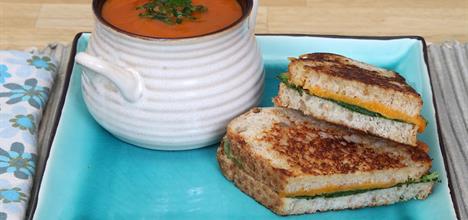Recipe: Spinach Grilled Cheese